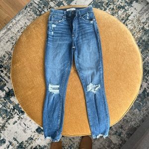 Abercrombie & Fitch Super Skinny Ankle High Rise Jean Size 25/0 Short